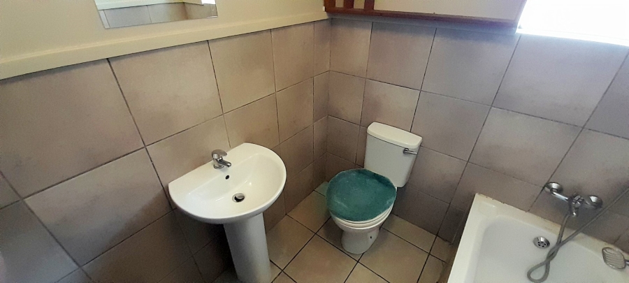 To Let 1 Bedroom Property for Rent in Belhar Western Cape